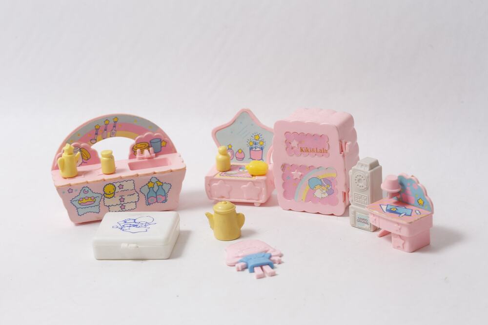 Rare 1979 Sanrio Little Twin Stars Kiki & Lala Doll Furniture Set ~ 260826-WH 1